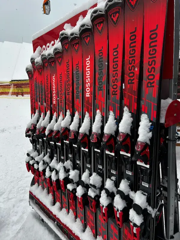 Požičovňa lyží a snowboardov